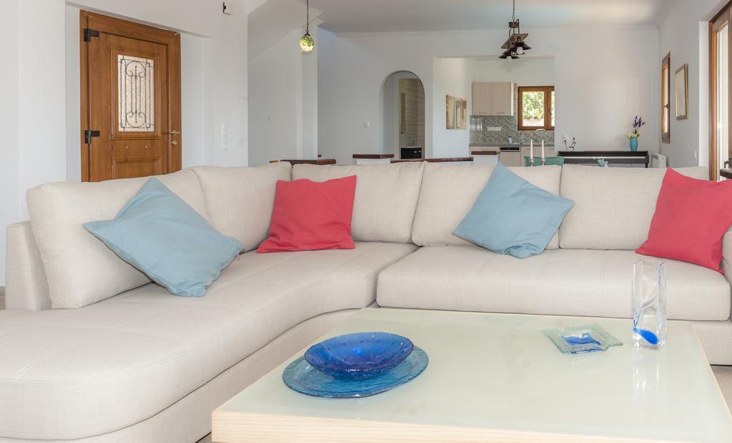 Stephandra Villa Bastounion エクステリア 写真